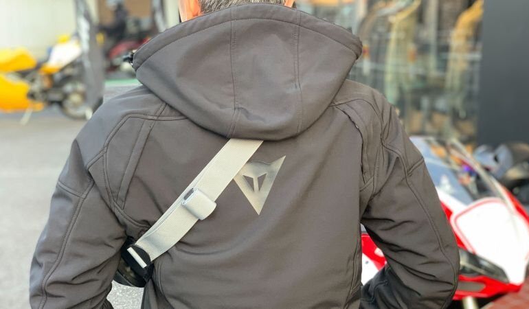 春におすすめ スポーティーでカジュアルな『IGNITE TEX JACKET』を徹底解説